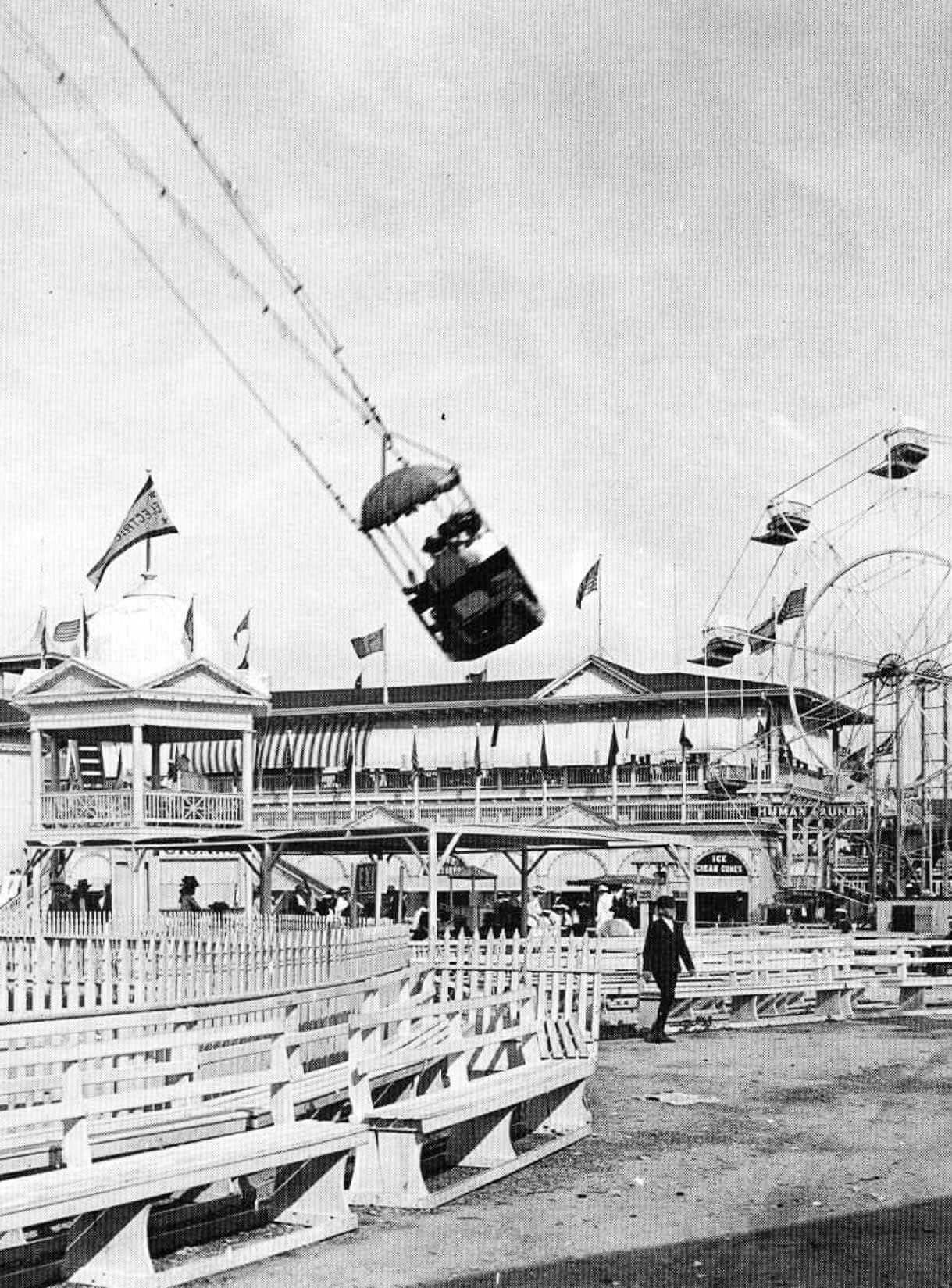 old photo of the pleasure pier history